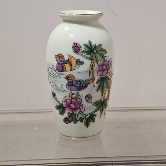 Vintage 4.75 Inch Mandarin Duck Vase Genuine Porcelain Trimmed in Gold ECU - Picture 1 of 8